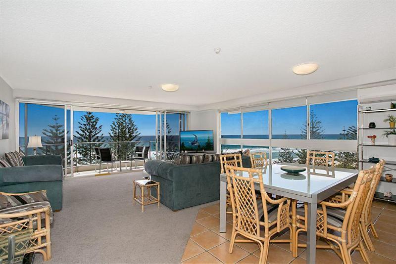 Wyuna Beachfront Holiday Apartments Gold Coast Exterior foto